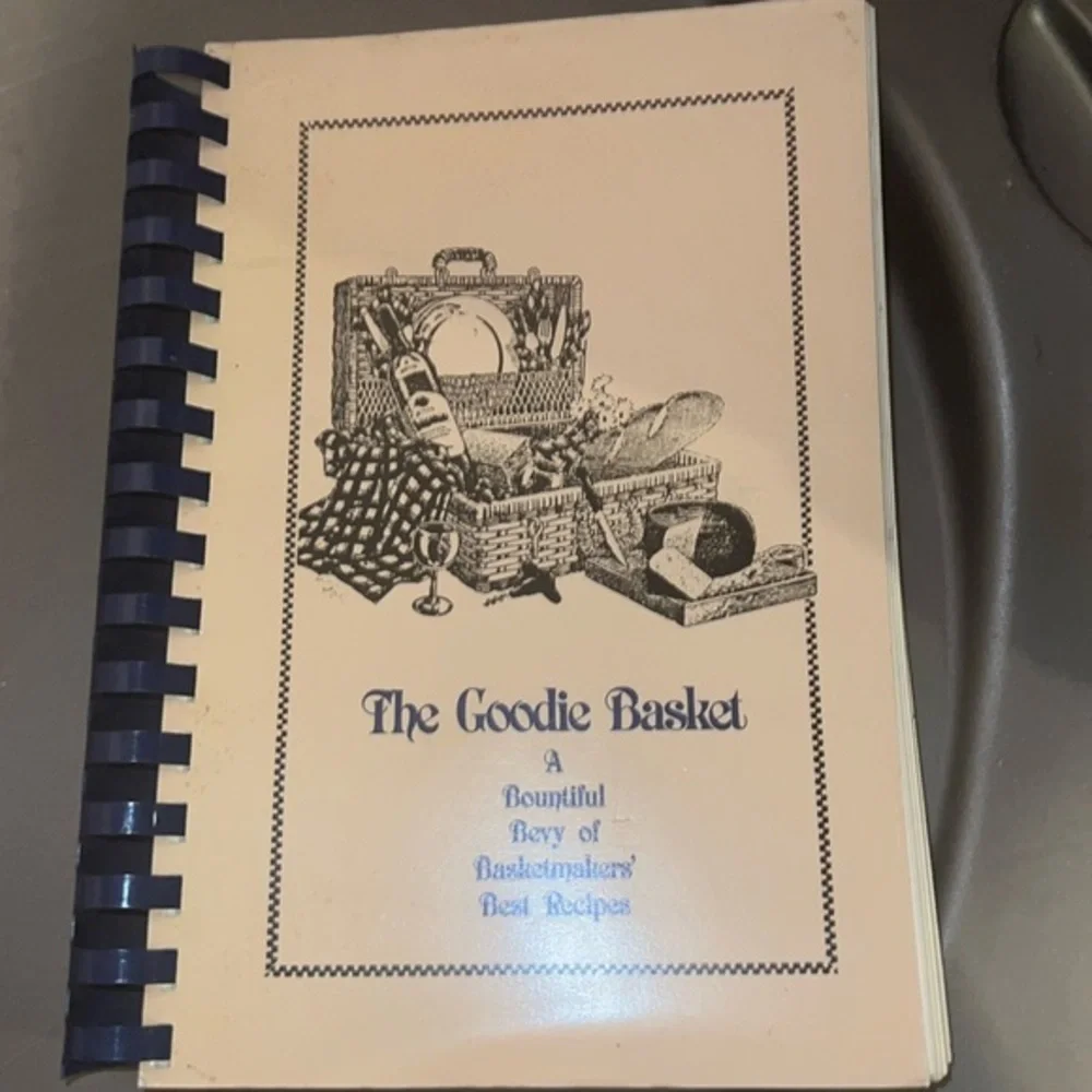 The Goodie Basket Cookbook Basketmakers Best Recipes OS Tan Good Spiral Bound